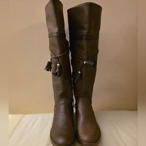 Elegant Brown Lace-Up Boots for Women